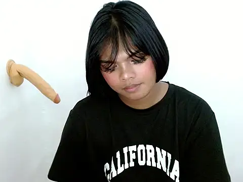 Yourasian_ken's Webcam Show
