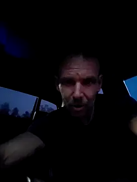 Hungwell1515 Show Webcam