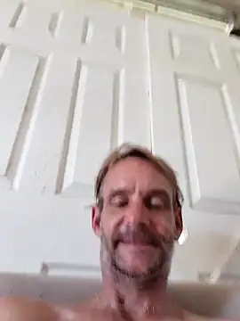 Hungwell1515 Show in webcam