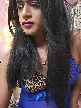 glitchwaligirl Adlı Modelin Web Kamerası Şovu