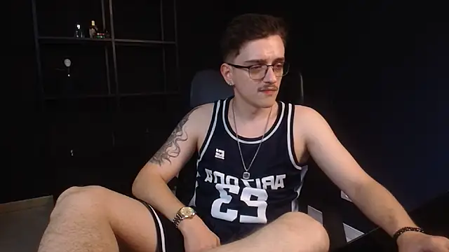 FelixStarkk 网络视讯表演
