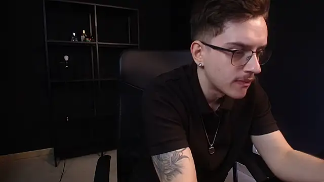FelixStarkk Adlı Modelin Web Kamerası Şovu