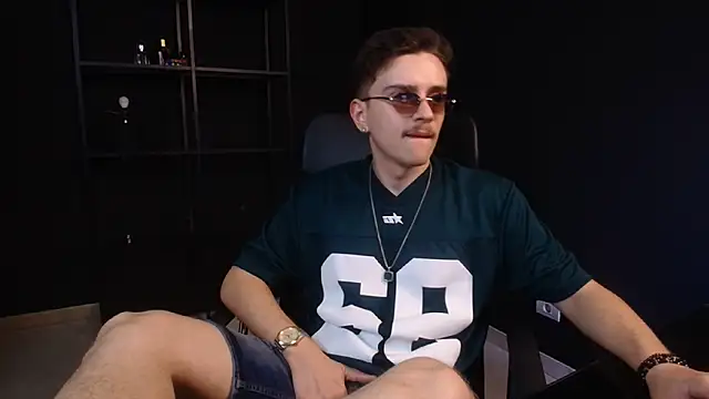 FelixStarkk: вебкам-шоу