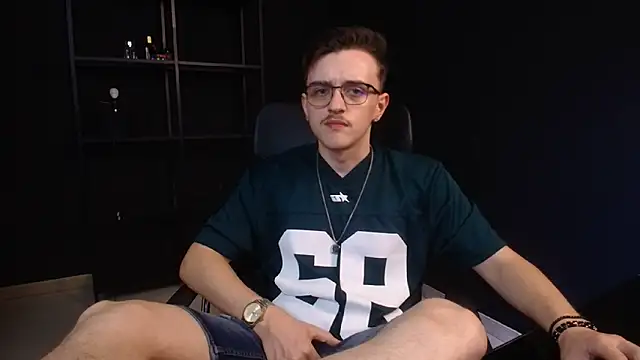 FelixStarkk 在線直播表演