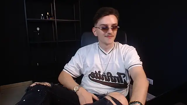 FelixStarkk webkamerás műsora