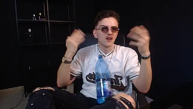 FelixStarkkn Webbikameraesitys