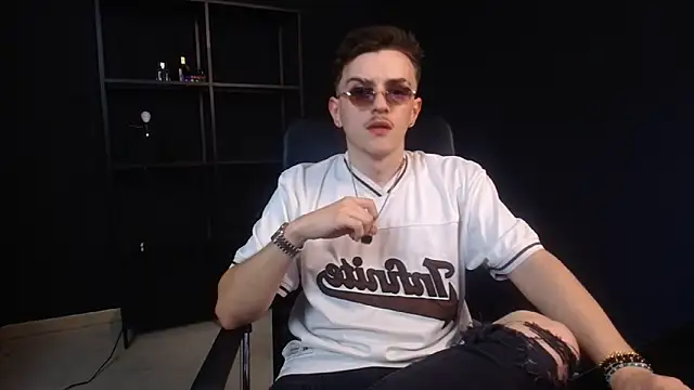 FelixStarkkのウェブカメラショー
