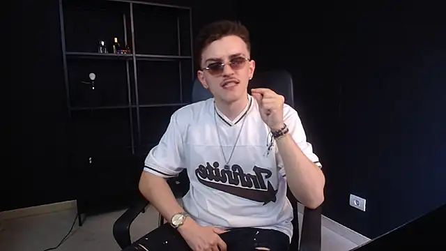 FelixStarkk 在線直播表演