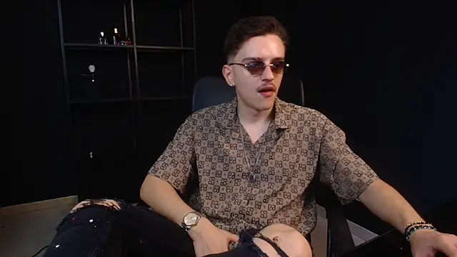 FelixStarkk 网络视讯表演