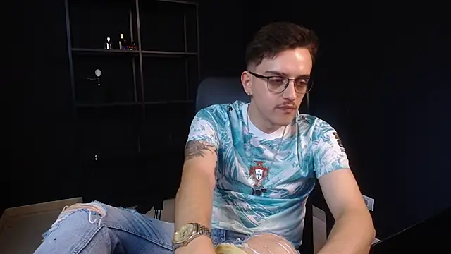 FelixStarkk 在線直播表演