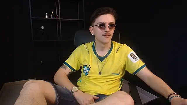 FelixStarkk: вебкам-шоу