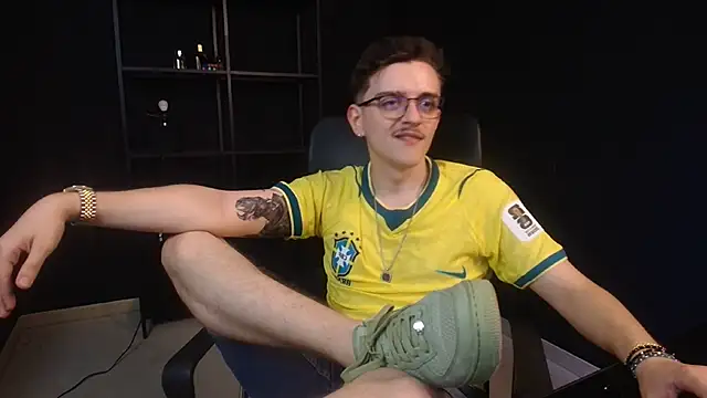 FelixStarkk webkamerás műsora