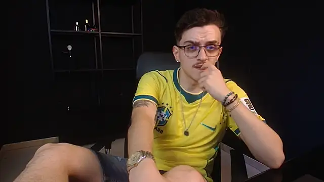 FelixStarkk: вебкам-шоу