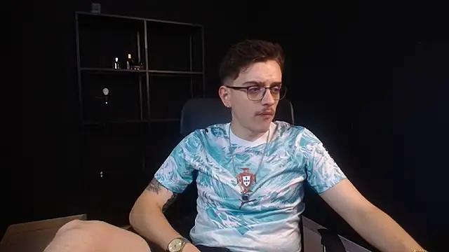 FelixStarkk webkamerás műsora