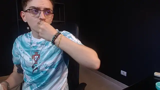 عرض كام FelixStarkk