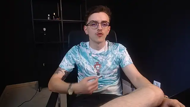 FelixStarkk Pertunjukan Webcam