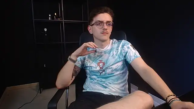 FelixStarkkn Webbikameraesitys