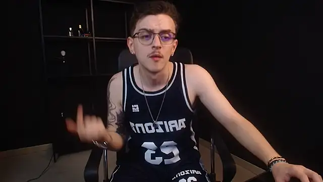 FelixStarkk 网络视讯表演