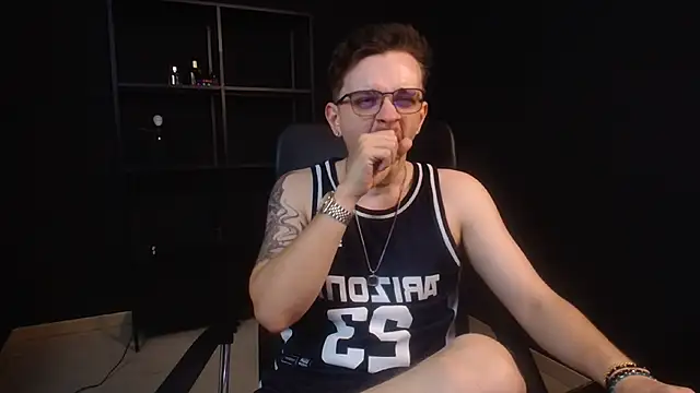 FelixStarkk 网络视讯表演
