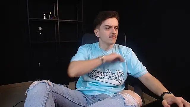 FelixStarkk Pertunjukan Webcam