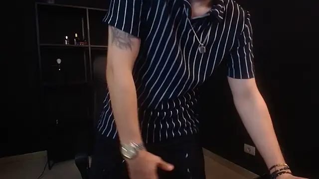FelixStarkk webkamerás műsora