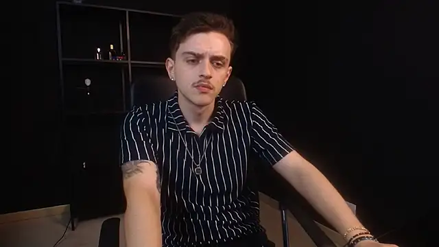FelixStarkk Pertunjukan Webcam