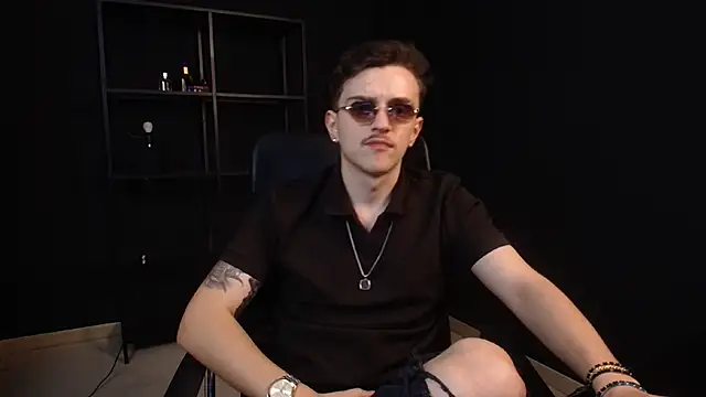 FelixStarkk webkamerás műsora