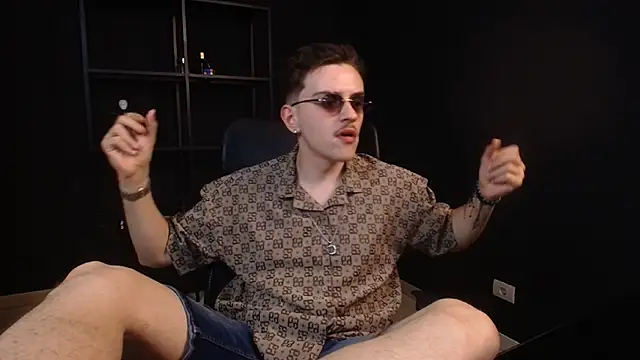 FelixStarkk 网络视讯表演