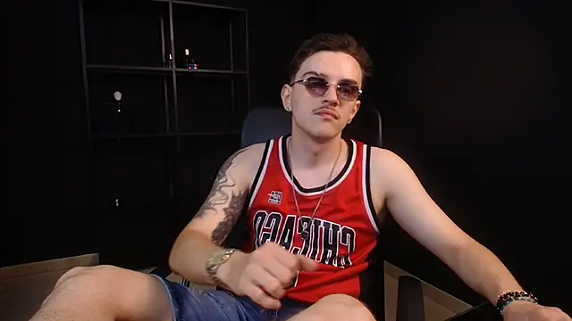 FelixStarkk 网络视讯表演