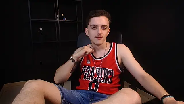Pokazy przed kamerką – FelixStarkk