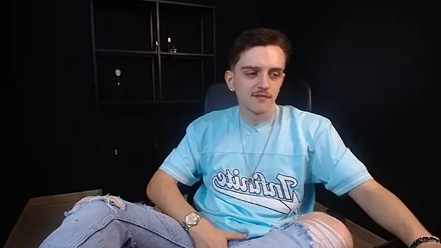 FelixStarkk webkamerás műsora