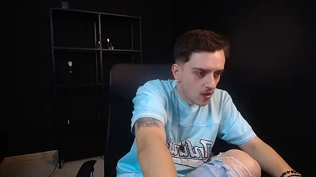 FelixStarkk Pertunjukan Webcam