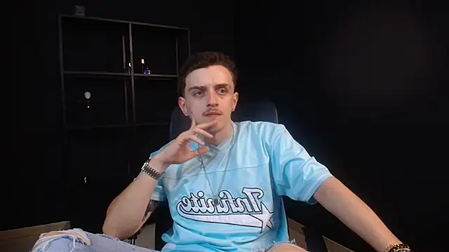 FelixStarkkのウェブカメラショー