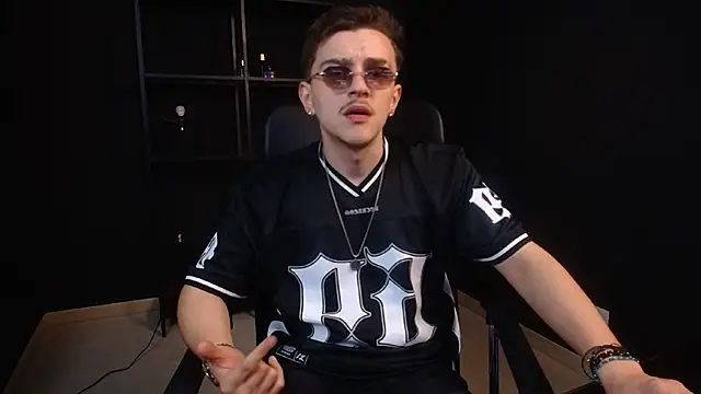 FelixStarkkのウェブカメラショー
