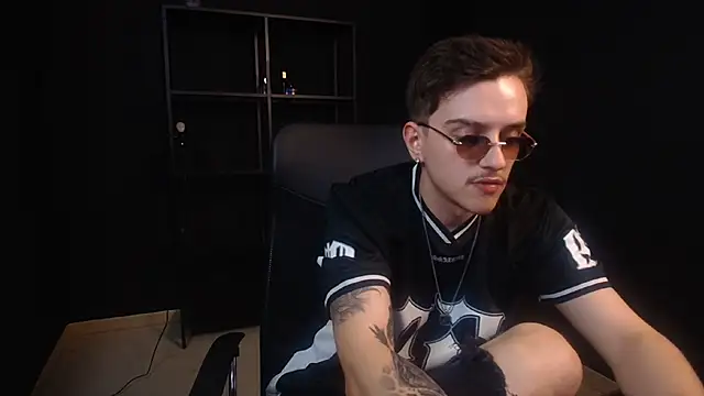 FelixStarkk Pertunjukan Webcam