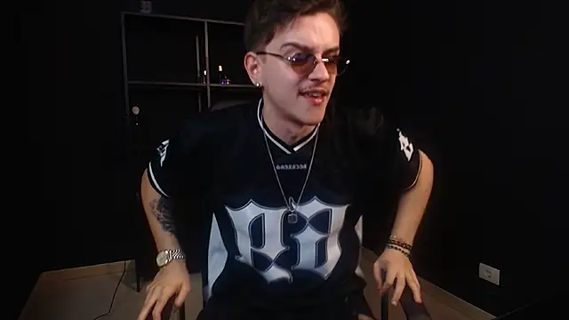 FelixStarkk 在線直播表演