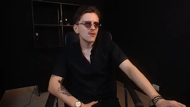 FelixStarkk 在線直播表演