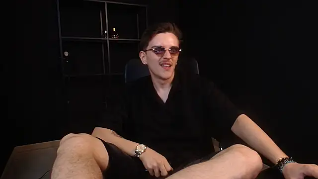 Show modela FelixStarkk na web-kameri