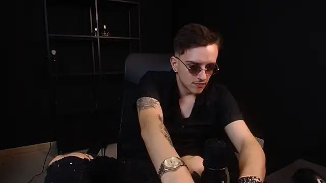 FelixStarkk: онлайн-секс-чат