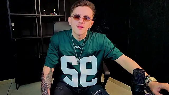 FelixStarkk webcam show