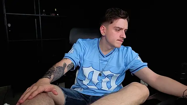 FelixStarkk's Live XXX Chat