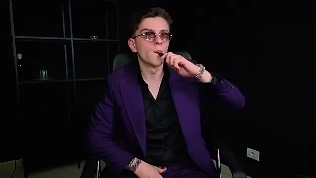 הופעת וובקאם של FelixStarkk