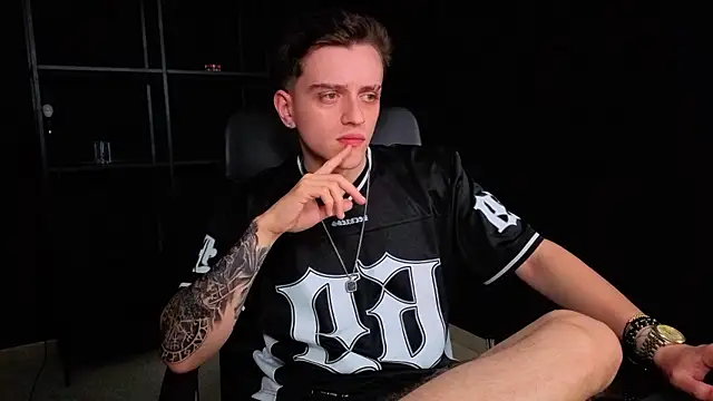 FelixStarkk 网络视讯表演