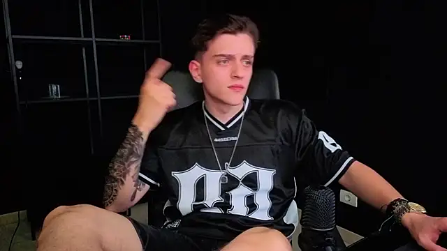 Вебкам-шоу FelixStarkk