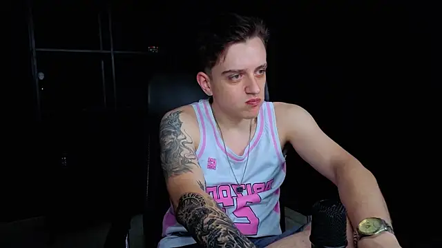 Show modela FelixStarkk na web-kameri