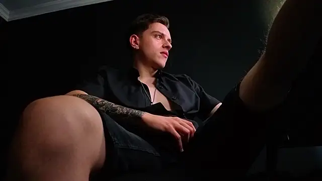 FelixStarkk 网络视讯表演