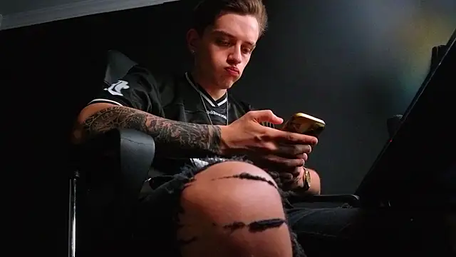 FelixStarkk Pertunjukan Webcam