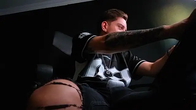 FelixStarkk 网络视讯表演