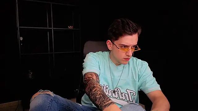 FelixStarkk Adlı Modelin Web Kamerası Şovu