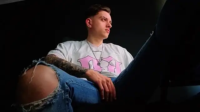 FelixStarkk 在線直播表演